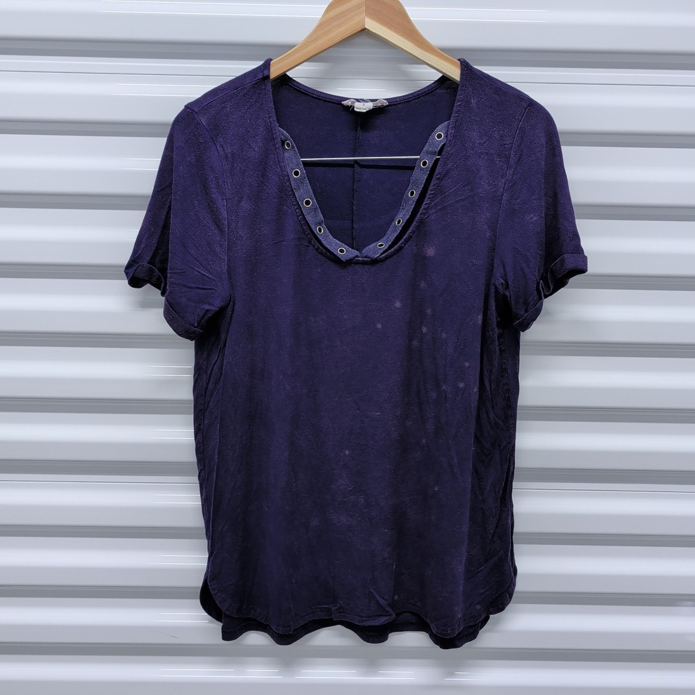Loveriche Size S Women Purple Grommet V-Neck Short Sleeve Distressed Top‎